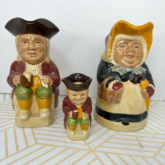 Vintage Toby Jugs Wood & Sons Mr. Philpot & Betsy w/ Jr Jug No.2 England Mugs - Picture 1 of 13